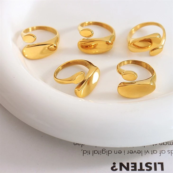 geometric ring