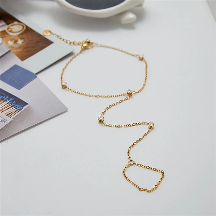 Zircon Linked Finger Bracelet high quality